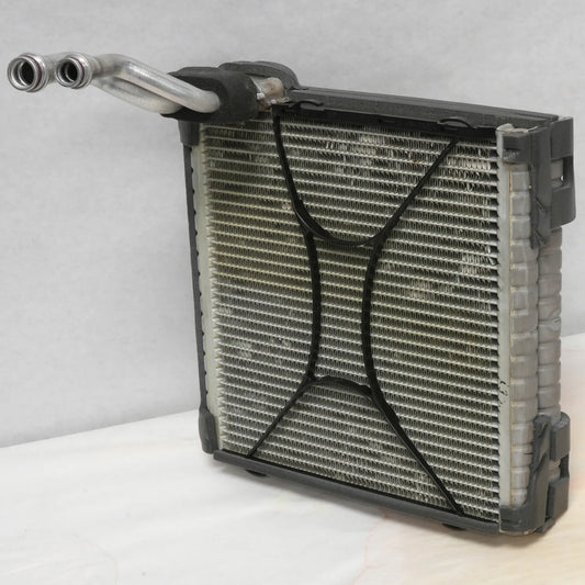 Evaporador EV 9409424PFC BMW 228i 2024-2020, BMW i3 2021-2014, BMW X1 2022-2016, Mini Cooper 2024-2016